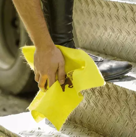 Puhdistusliinarulla Cleaning Cloth 25kpl keltainen Horsewipe - Hevosen varusteiden kuljetus ja säilytys - 060250 - 2