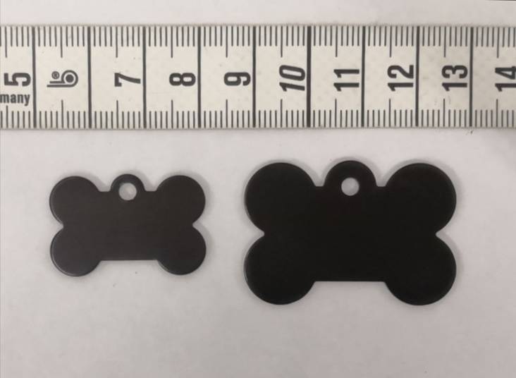 Kaiverruslaatta luu musta - Nimi- ja kaiverruslaatat - 032260 - 1