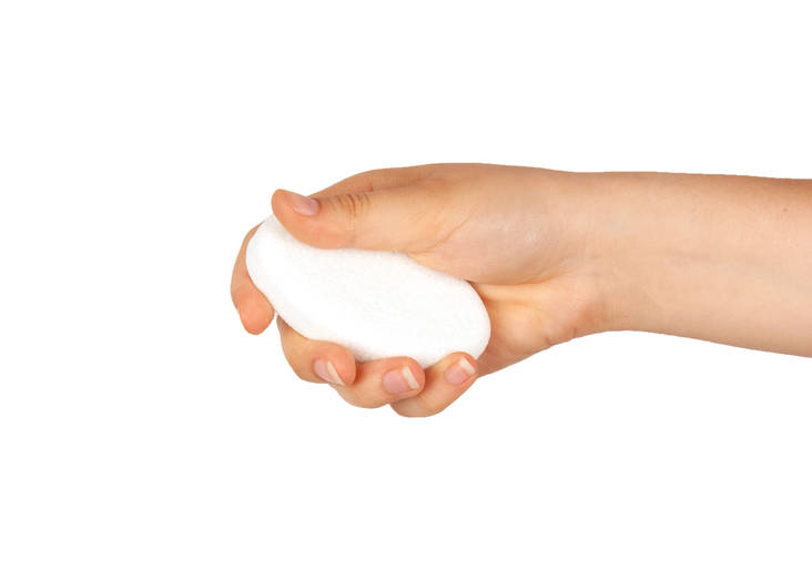 Trimmikivi ovaali 8,5x4,9x2cm valkoinen Show Tech - Koiran nypintä ja trimmaustalkit - 018090 - 1