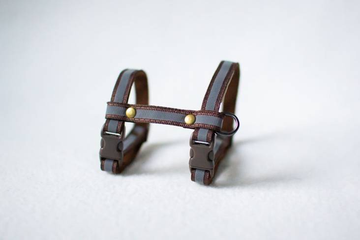 8-valjas 1-4kg ruskea heijastava Lavellas - Pieneläinten ulkoilu ja kuljetus - 032031 - 1