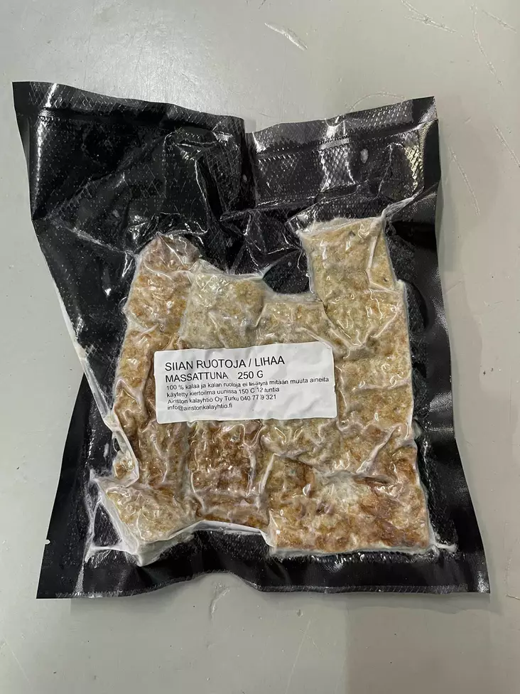 Kuivattu kuhan nahkapala 100g pakaste Airiston kalayhtiö - Koiralle pakastelihat ja -elimet - 054521 - 1