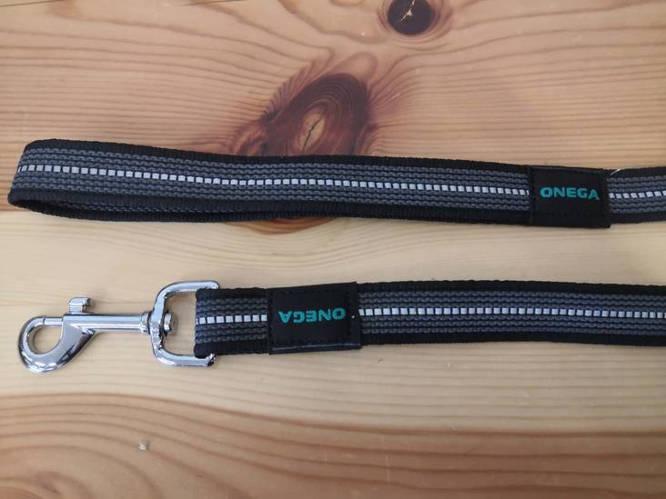 Grip-talutushihna käsilenkillä pistoolilukko heijastava musta 20mm/3m Onega - Jälki-, koulutusliinat, kapulat - 027672 - 1