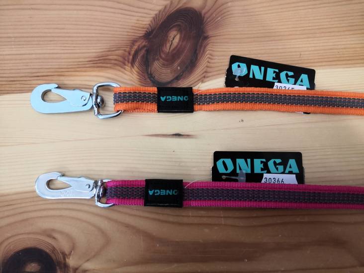 Grip-talutushihna käsilenkillä BGB-lukko eri värejä 15mm/2m Onega - Koiran Grip -taluttimet - 030363 - 1