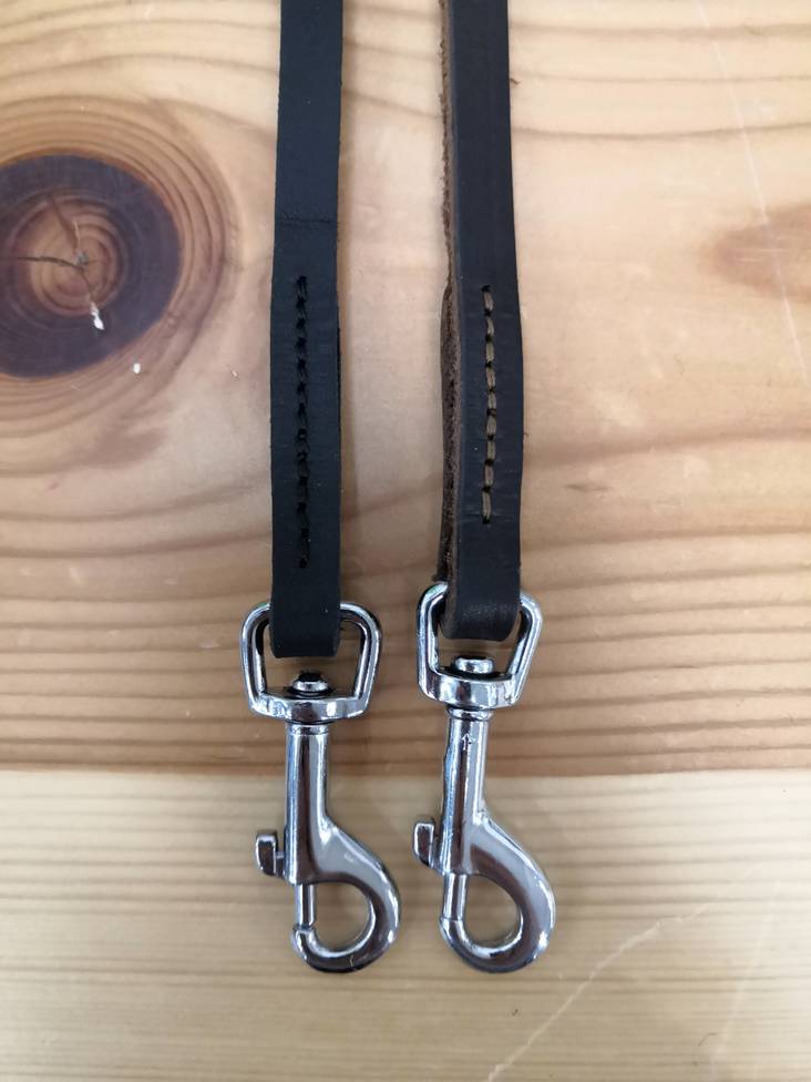 Rasvanahkatalutin 8mm/180cm pistoolilukolla musta/ruskea Onega - Koiran nahkataluttimet - 027634 - 1