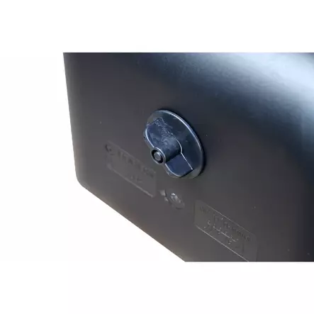 Vesiastia Antispill tyhjennystulpalla 15L 29.5x39cm musta VPlast - Hevosen juoma-astiat ja -automaatit - 054505 - 2