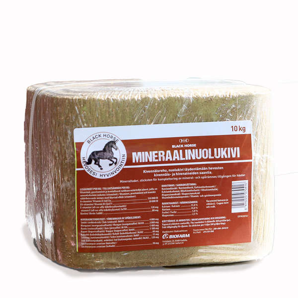 Mineraalinuolukivi 10kg Black Horse - Hevosen suola ja nuolukivet - 000845 - 2