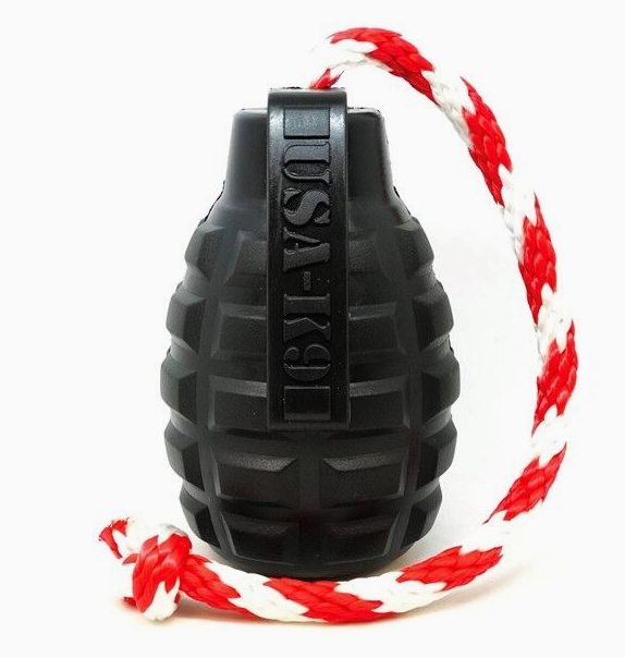 Aktivointilelu Magnum Grenade USA K9 L musta SodaPup - Koiran aktivointilelut - 047945 - 1
