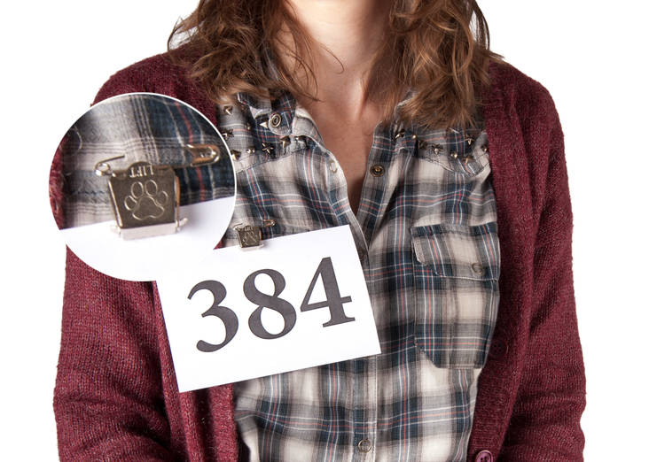 Näyttelynumeron pidike klipsi+hakaneula - Koiraurheilijan vaatteet - 009366 - 1