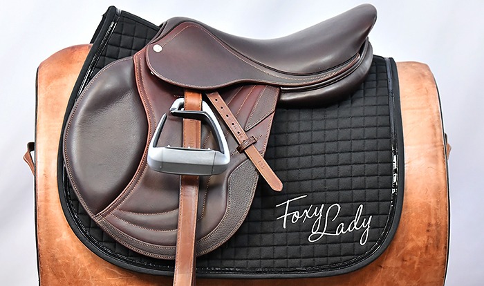 Satulahuopa Foxy Lady Full musta Freejump - Ratsun satulahuovat ja romaanit - 022606 - 1