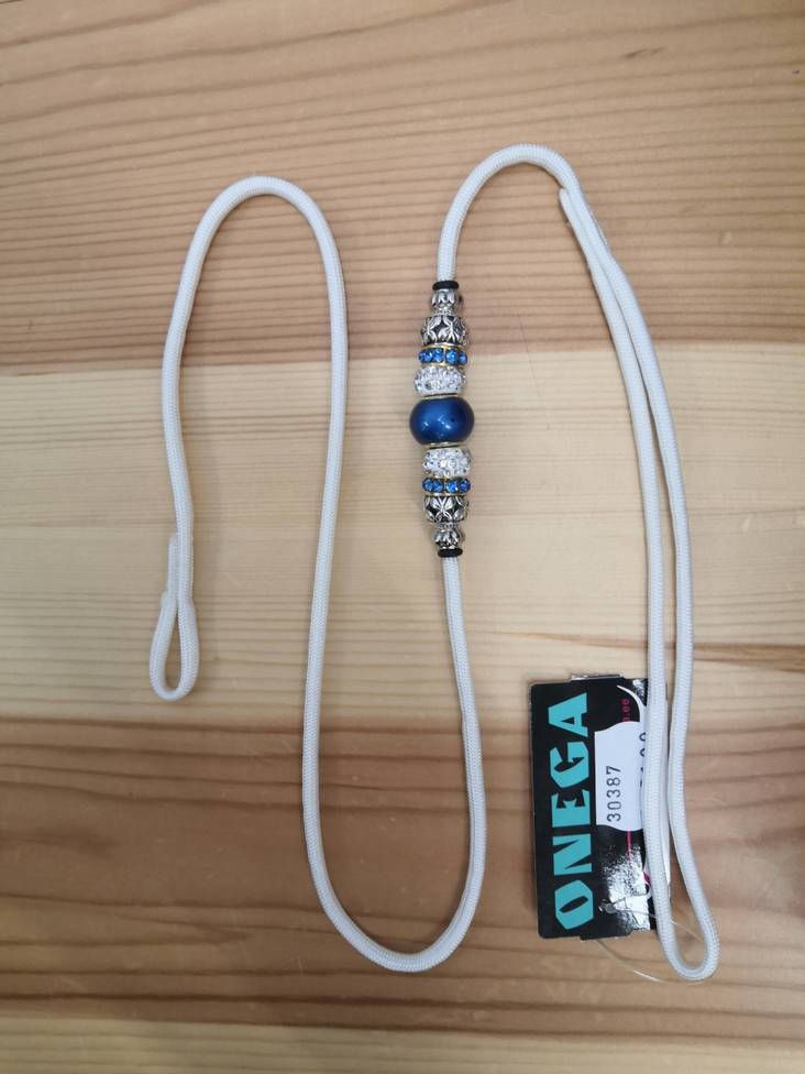 Näyttelyhihna ketjulle 3mm/80cm valkoinen hihna sinisin koristekivin Onega - Koiran näyttelytaluttimet - 030387 - 1
