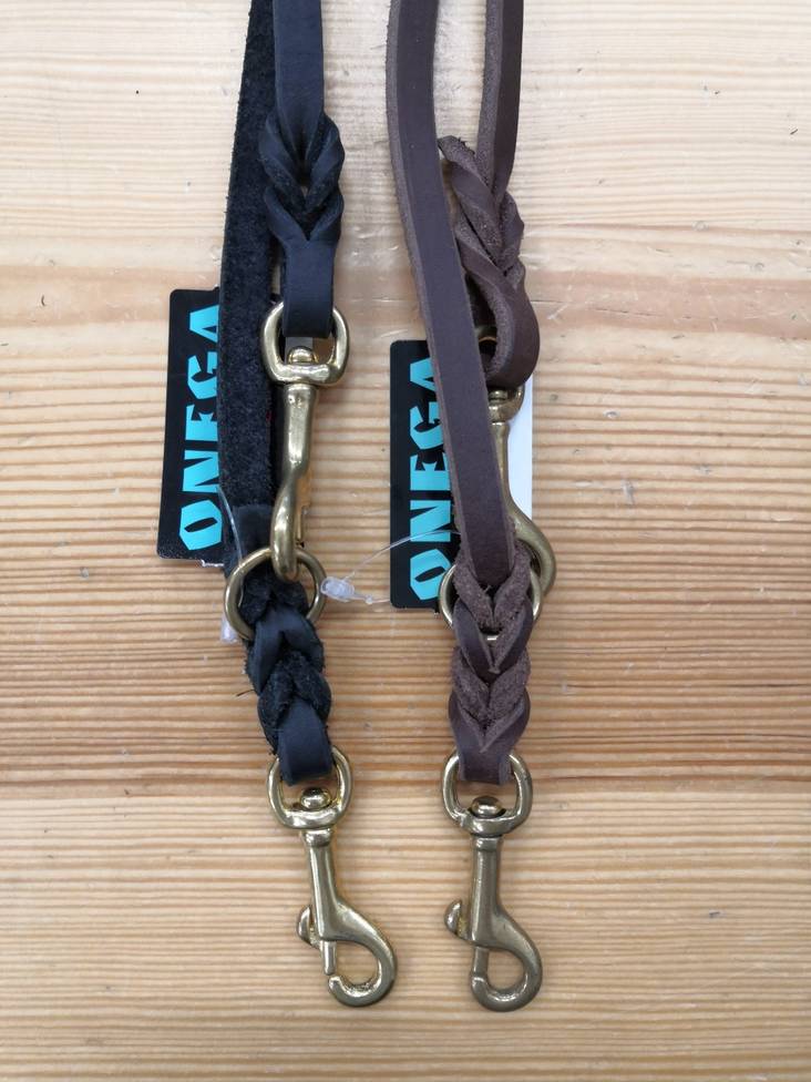 Rasvanahkatalutin monitoimi messinkinen pistoolilukko 10mm/270cm musta/ruskea Onega - Koiran nahkataluttimet - 027638 - 1