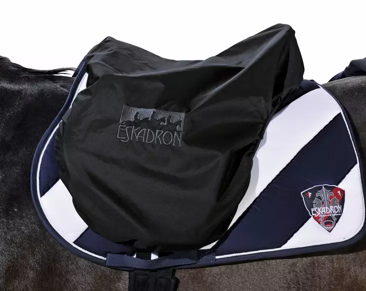 Satulasuoja fleecevuorrella Basics musta Eskadron - Hevosen satulat ja satulatarvikkeet - 050128 - 1