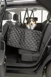 Takapenkinsuoja reunoilla 164x161cm musta tikattu Trixie - Koiran autoilutarvikkeet - 052959 - 2