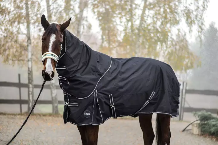 Toppaloimi 400g irrotettavalla kaulakappaleella musta HKM-sports - Hevosen toppaloimet ulkoiluun - 054339 - 1