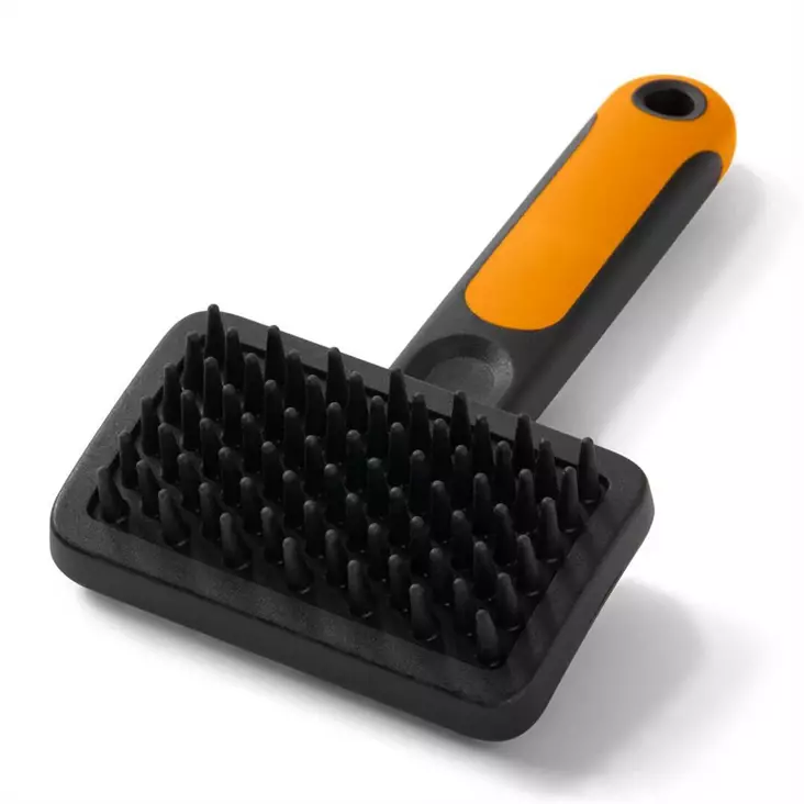 Hierova kumikarsta musta-oranssi Fiskars - Koiran harjat, karstat ja suat - 057979 - 1